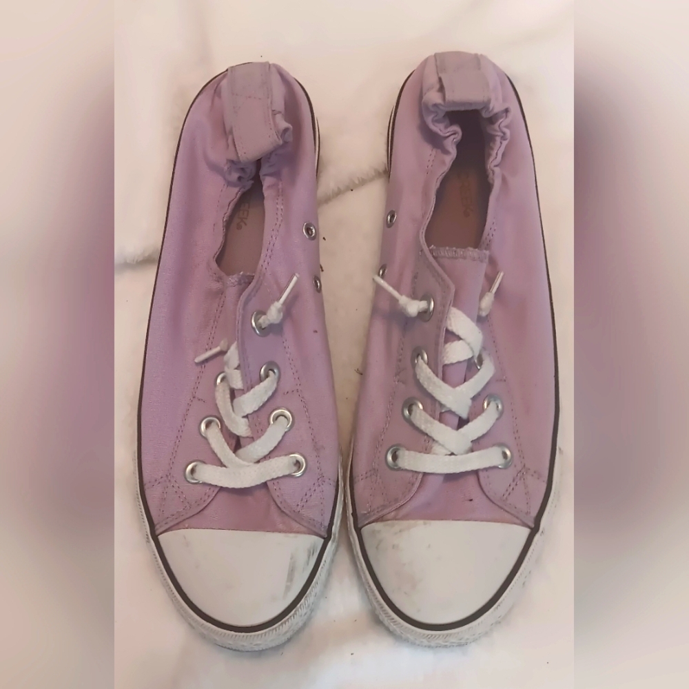 Women's Lavender Canvas Sneakers 11